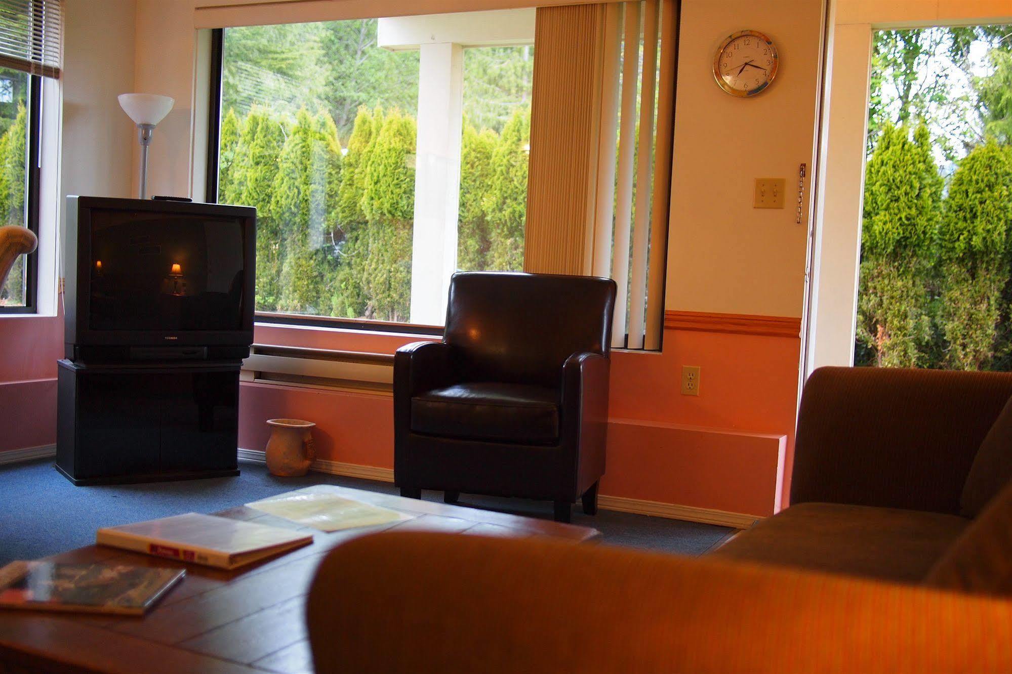 Whale'S Tail Guest Suites Ucluelet Luaran gambar